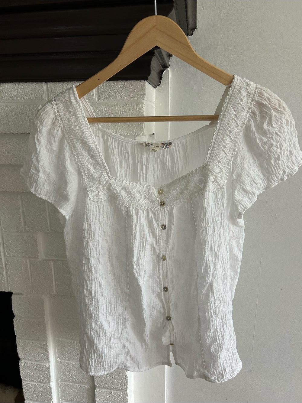 Pink Republic White Lace-Trim Button Front Blouse